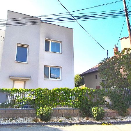 Apartmany Chalupkova Ulica Presov - Solivar ภายนอก รูปภาพ